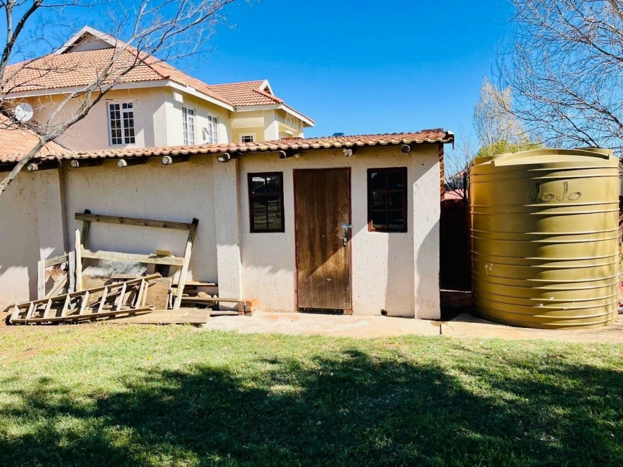 4 Bedroom Property for Sale in Groenvlei Sh Free State
